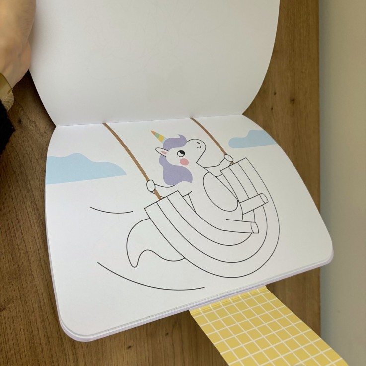 Cahier de coloriage avec stickers – RAINBOW DREAMS