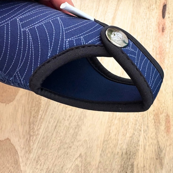 Étui néoprène réversible bleu motifs vagues pour gourdes  - Taille S