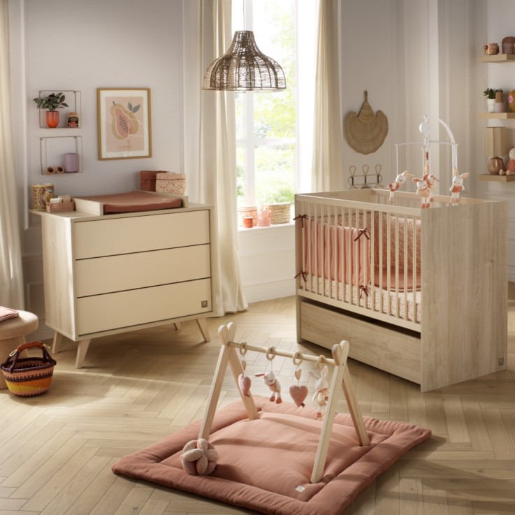 Chambre bébé Mélinée : Lit évolutif et Commode à langer 3 tiroirs
