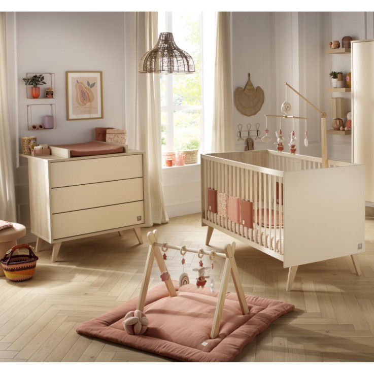 Chambre bébé Mélinée : Lit évolutif et Commode à langer en bois