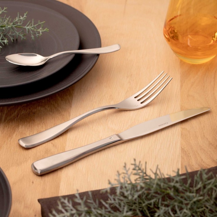 Ensemble 24 couverts de table inox avec support de rangement nomade