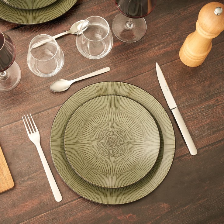 Ensemble 24 couverts de table Alkaline avec support de rangement nomade