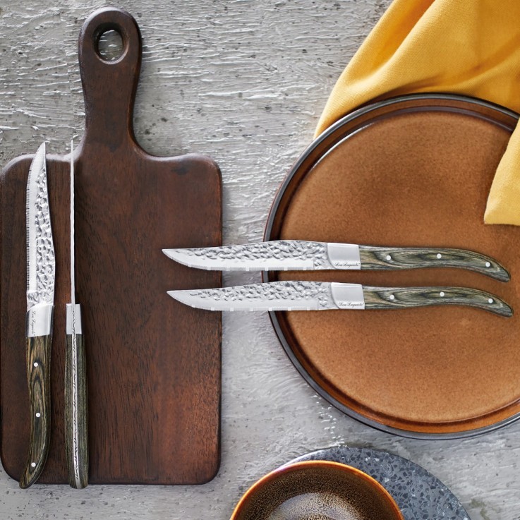 Coffret 4 couteaux steak Volcano en inox