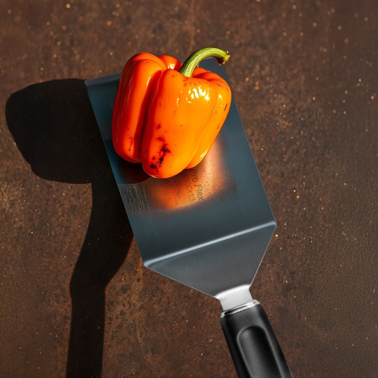 Large spatule courbée rigide 15cm en inox