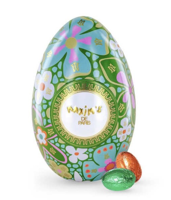 L'œuf métal vert garni de...