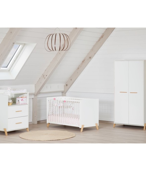 Commode à langer sur pieds...