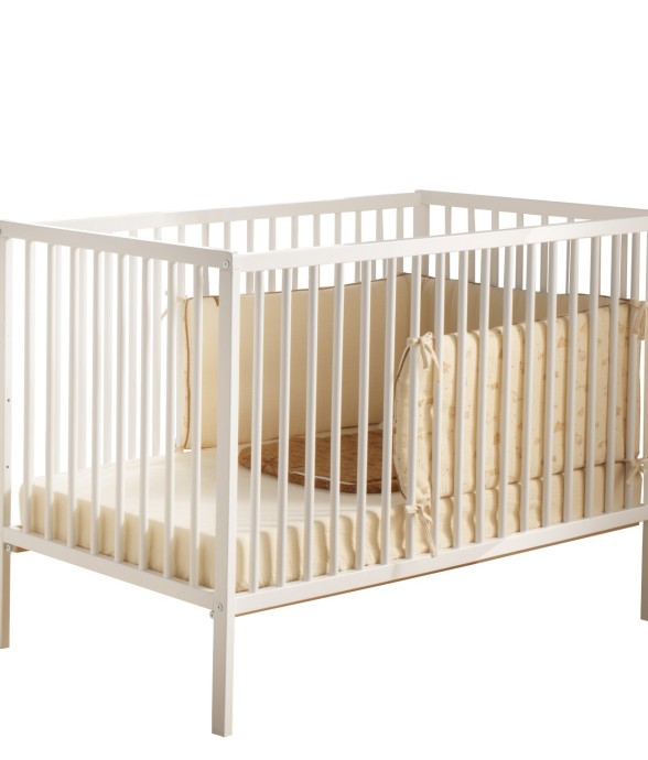 Lit bébé tout barreaux en...
