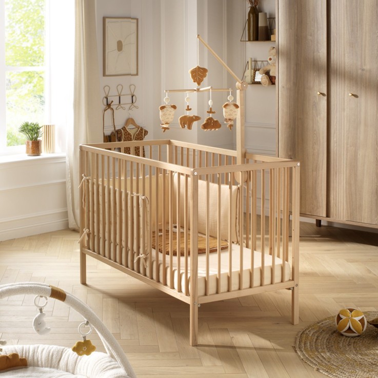 Lit bébé tout barreaux en bois matelas inclus