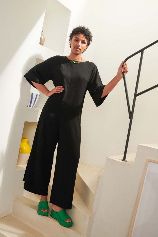 Combinaison à manches évasées