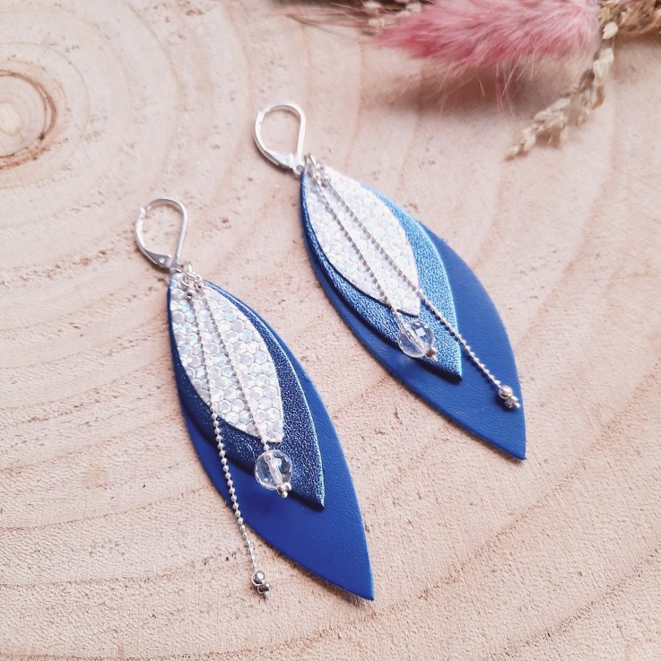 Boucles d’oreilles longues POP Bleu Klein