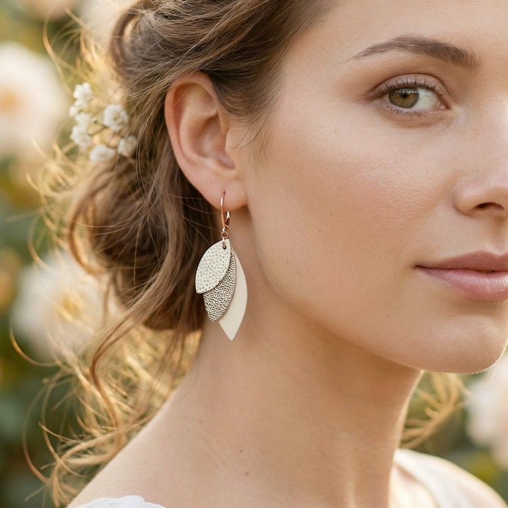 Boucles d’oreilles légères MINI CÉLESTE Ivoire