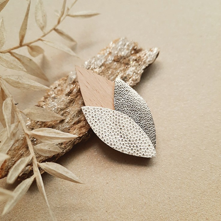 Broche en bois TULIPE Ivoire