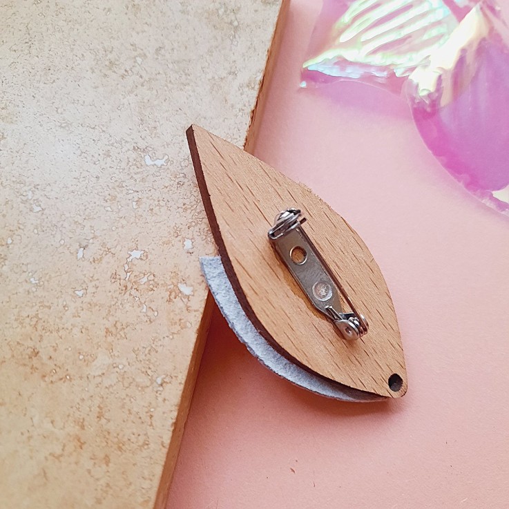 Broche en bois TULIPE Glacial