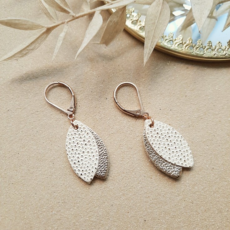 Boucles d’oreilles courtes LOULOU Ivoire