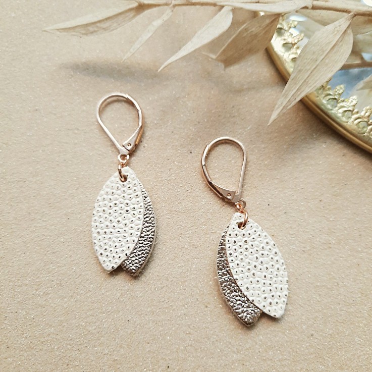 Boucles d’oreilles courtes LOULOU Ivoire