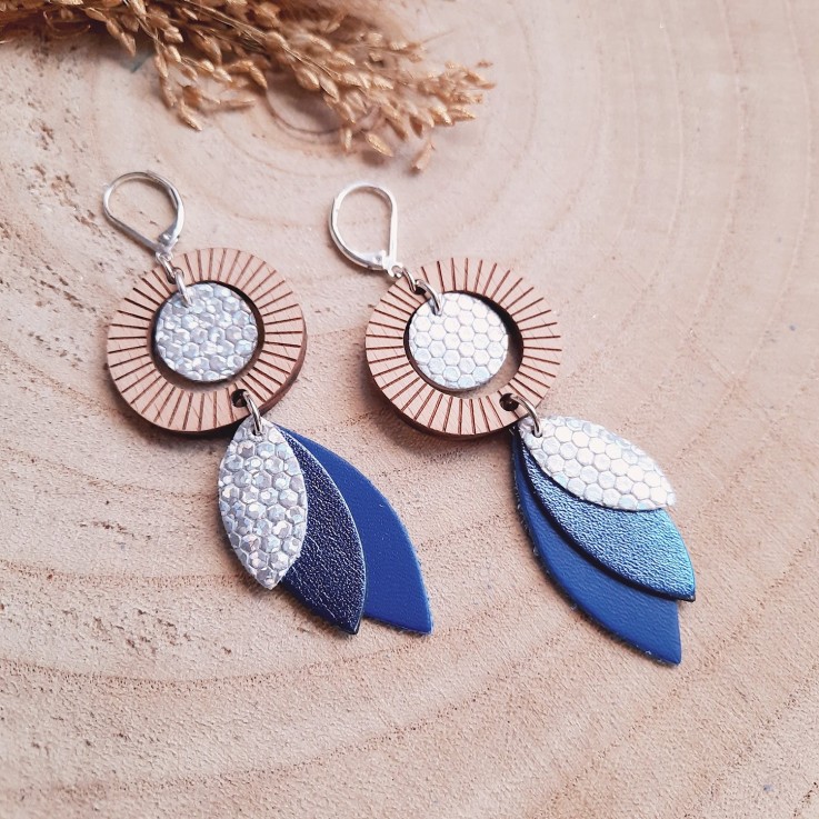 Boucles d’oreilles longues SOLARIS Bleu Klein