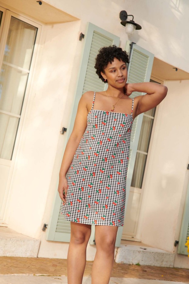 Robe fine bretelle en coton imprimé vichy noir