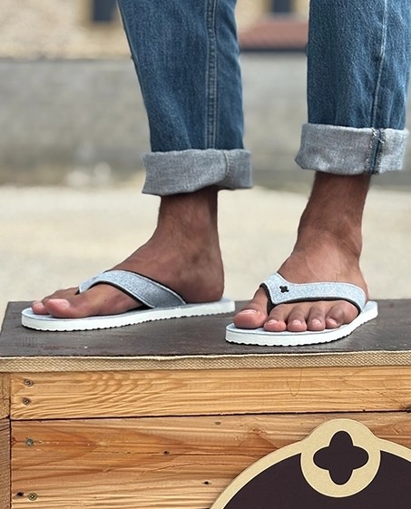 Tongs Mixtes Cuir JEAN Bleu