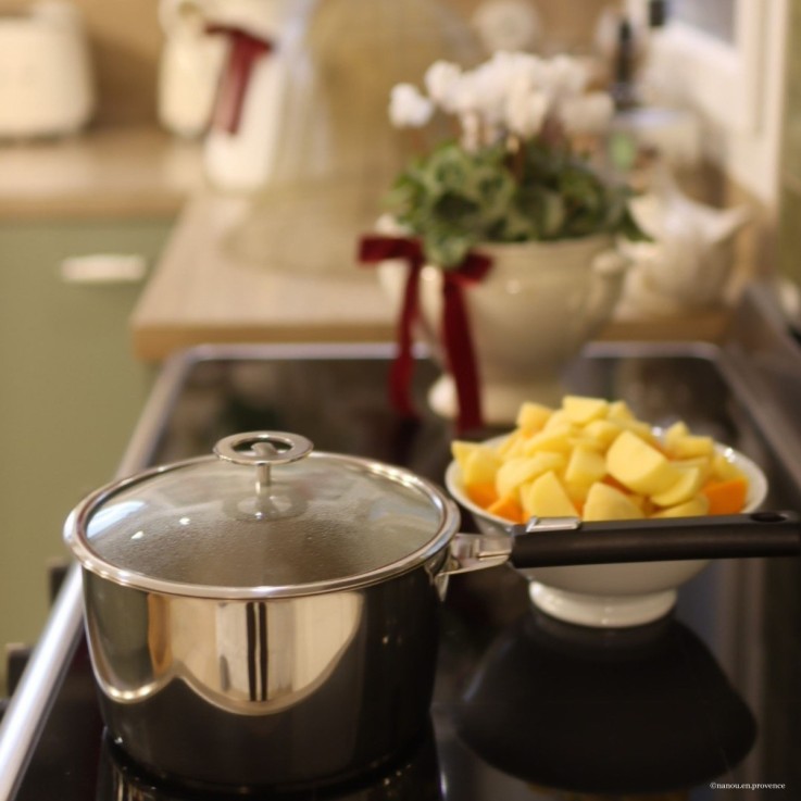 Couvercle 20cm avec cerclage en inox