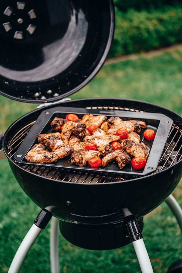 Ensemble de 2 Plaques ondulée et perforée pour four et barbecue en tôle 38 x 33 cm FM Professional Barbecue