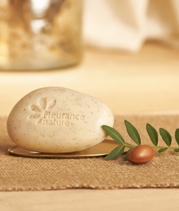 Savon exfoliant régénrérant...