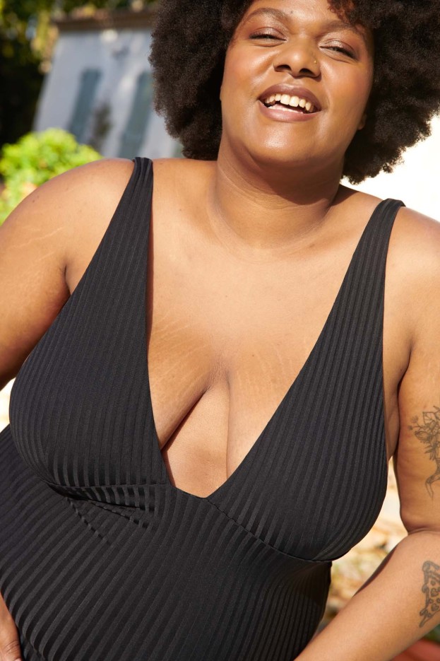 Maillot de bain décolleté 1 pièce Noir en Fibres Recyclées