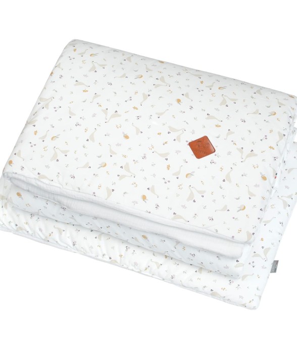 Couette et oreiller prêt à...