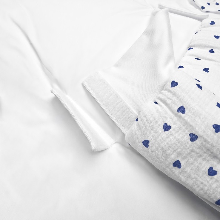 Gigoteuse d'emmaillotage évolutive en gaze de coton Lovio