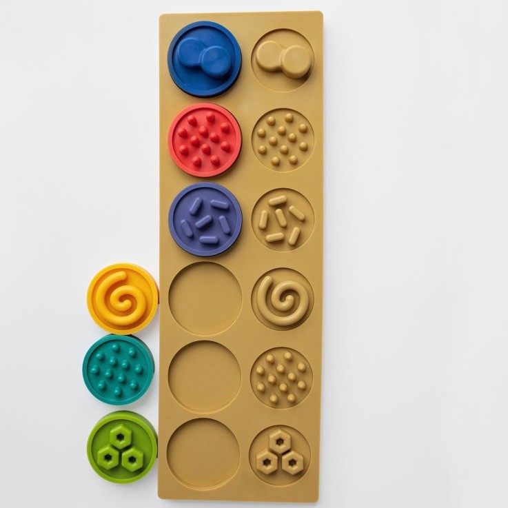 Puzzle sensoriel Montessori XL – Formes tactiles à associer
