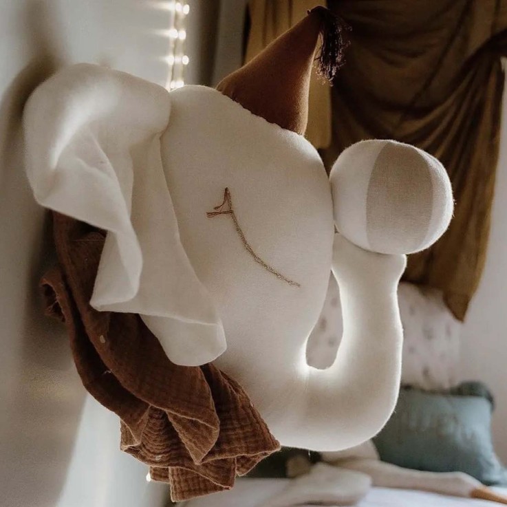 Trophée mural Éléphant en lin – décoration chambre bébé enfant