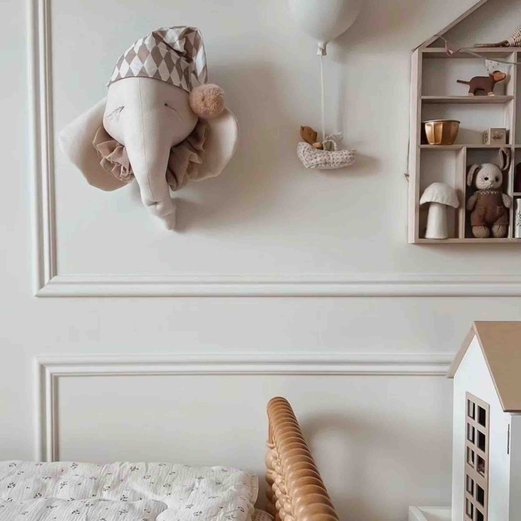 Trophée mural Éléphant Rêveur en lin – décoration chambre bébé enfant