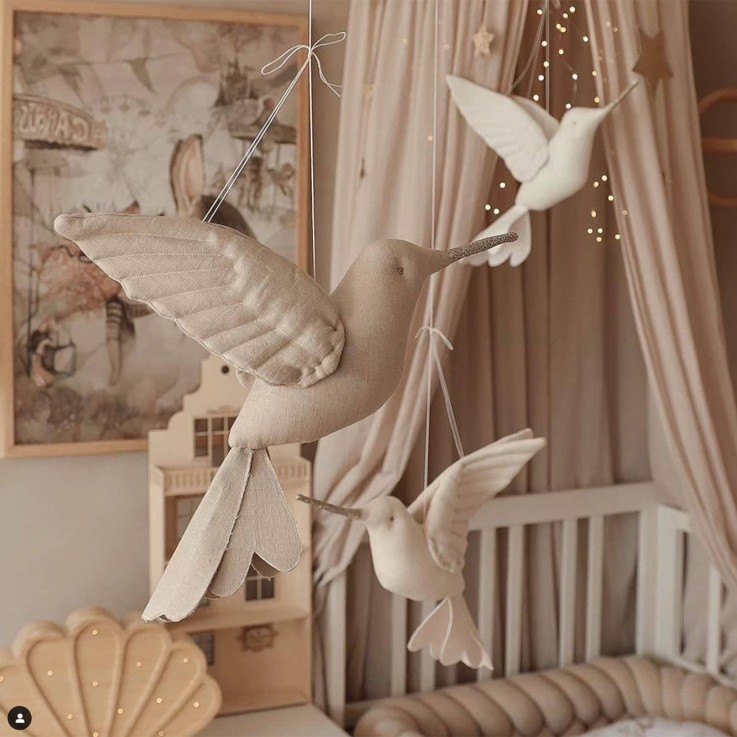 Trophée mural Colibri en lin – décoration chambre bébé enfant
