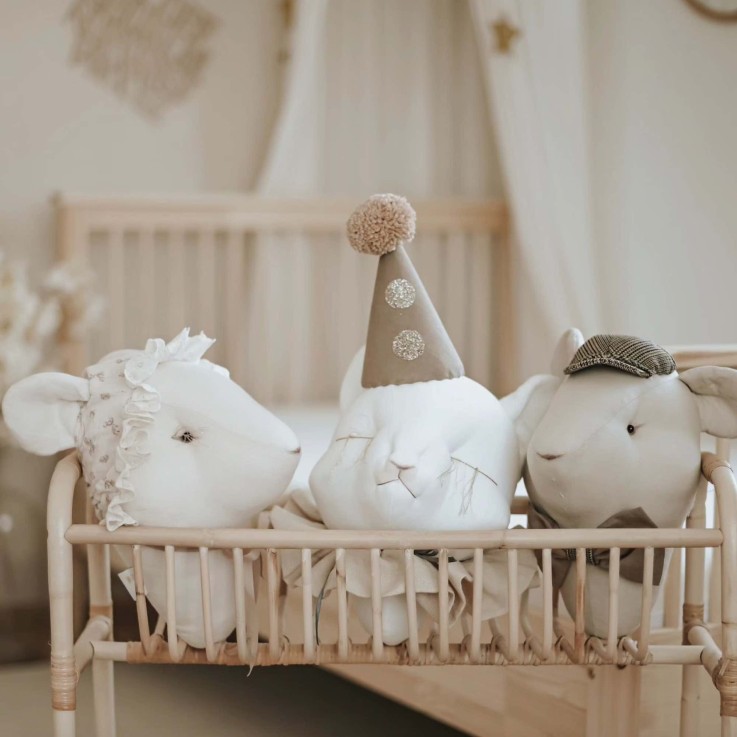 Trophée mural Souris Edouard en lin – décoration chambre bébé enfant