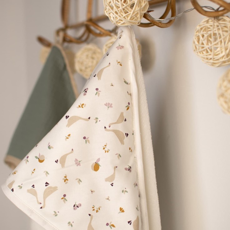 Ma première cape de bain en coton et bambou, Sidonia