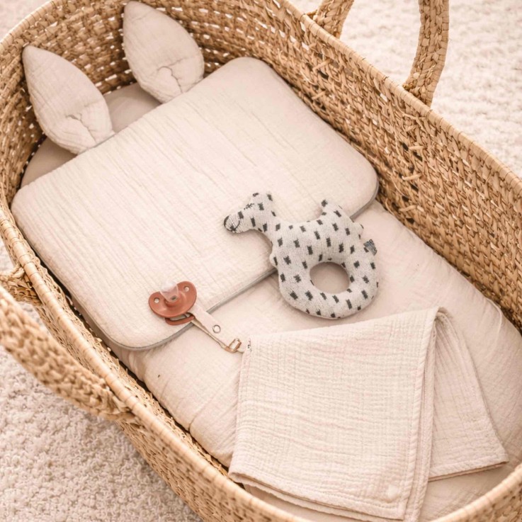 Hochet bébé en coton tricoté , Chien Scotty