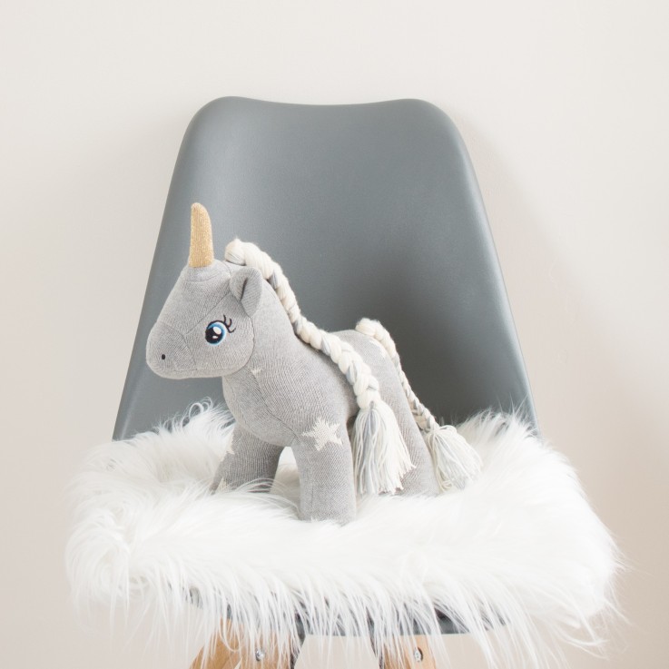 Peluche licorne avec étoiles – Doudou féerique