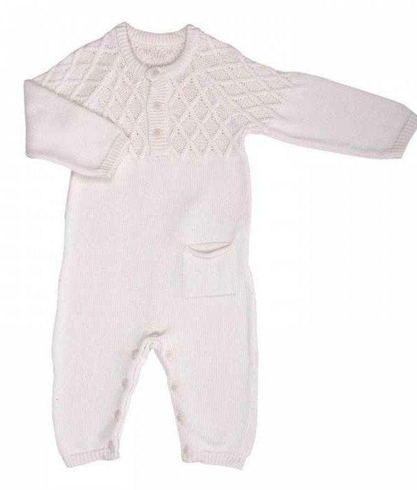 Combinaison bébé en tricot...