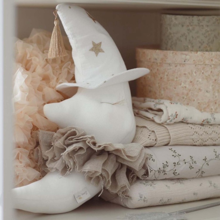 Trophée mural lune en lin – décoration chambre bébé enfant