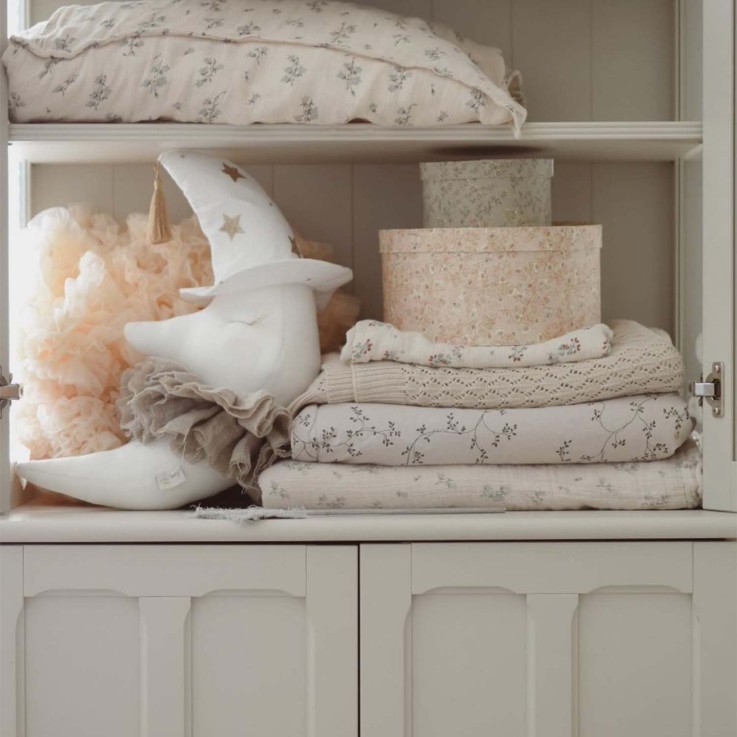 Trophée mural lune en lin – décoration chambre bébé enfant