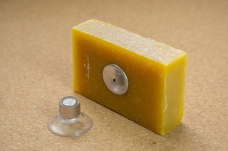 Porte savon aimanté