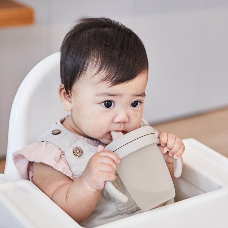 Gobelet à bec silicone bébé – tasse d'apprentissage évolutive