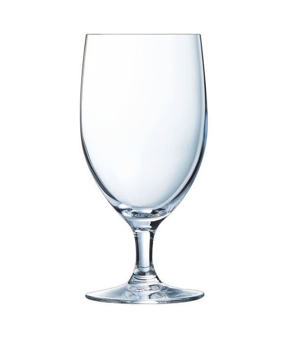 6 verres à pied...