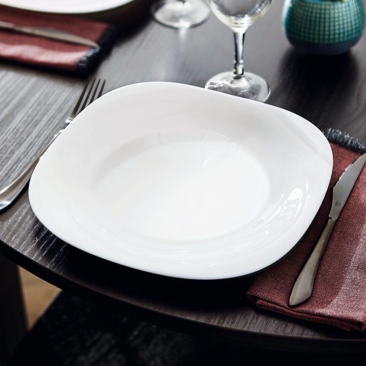 6 assiettes blanches 29,1 x 27 cm -CARINE