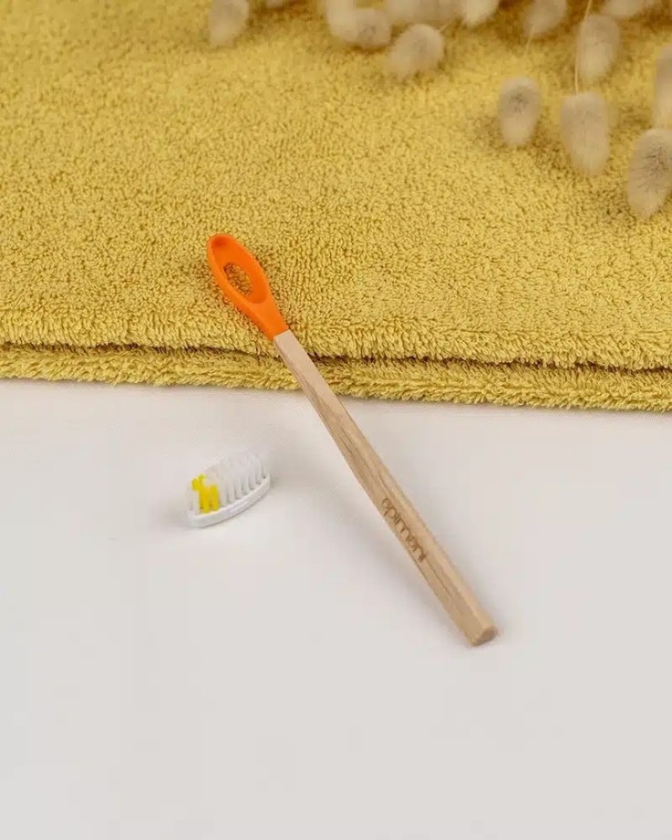 Brosse à dents pour enfant rechargeable et en bois