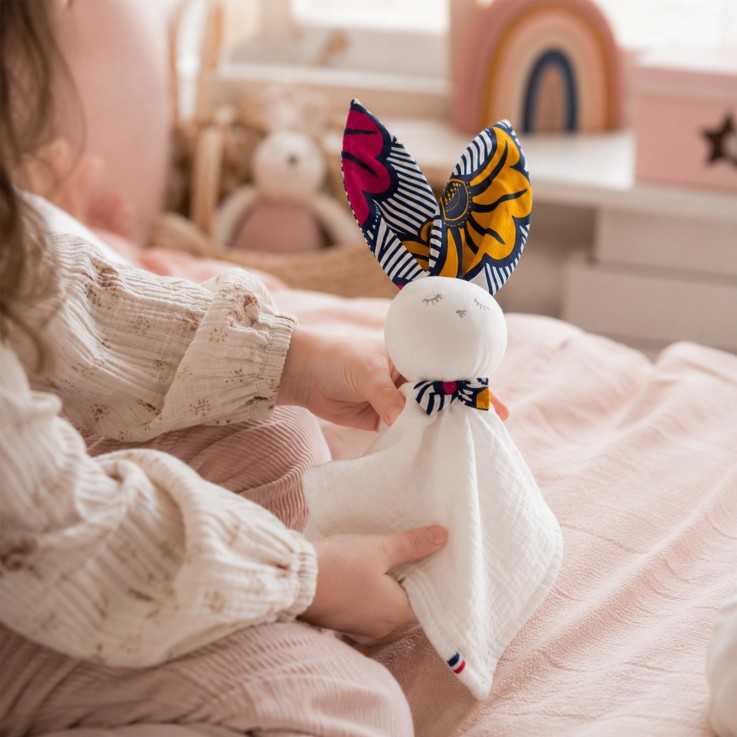 Doudou lapin  en gaze de coton, Wax