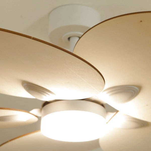 Ventilateur de plafond Lotus en bois clair