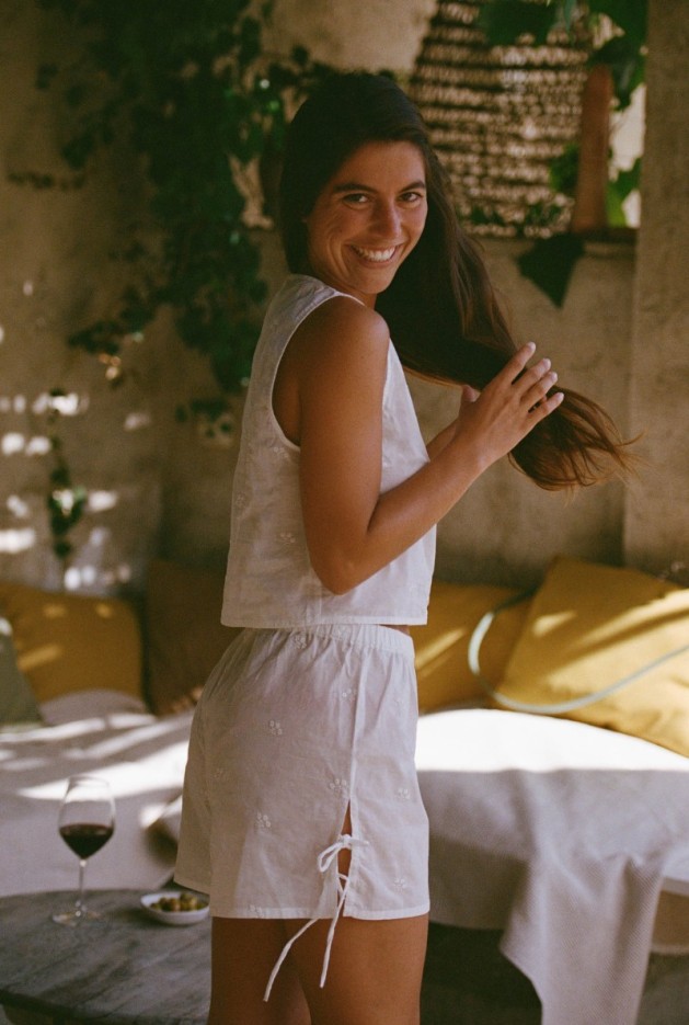 Short Marta Coton Bio
