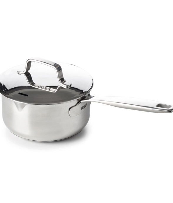 Casserole avec bec verseur...