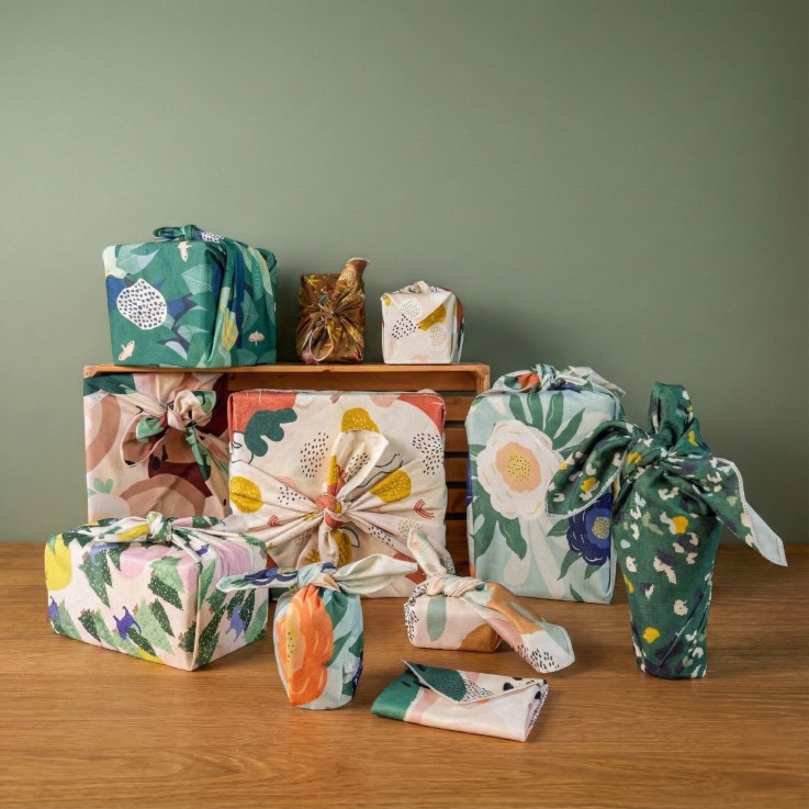 Pack de 11 Furoshiki Maison en fête - formats et motifs différents