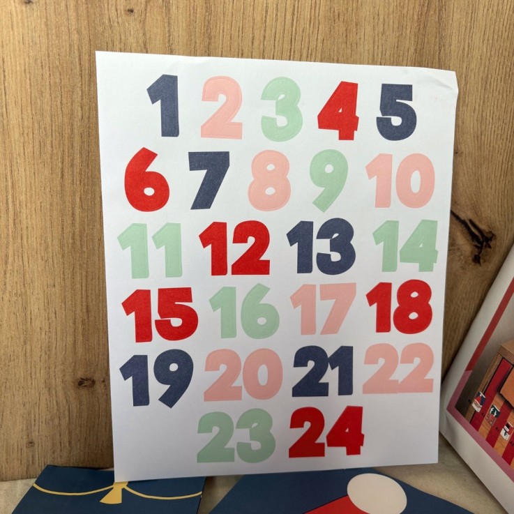Kit pour faire son propre calendrier de l'Avent - Santa & Friends